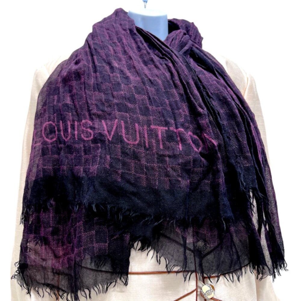 LOUIS VUITTON Etole Fringe Shawl Scarf 70% Cashmere/30% Silk 80" x51" 401910(42 - Picture 3 of 16